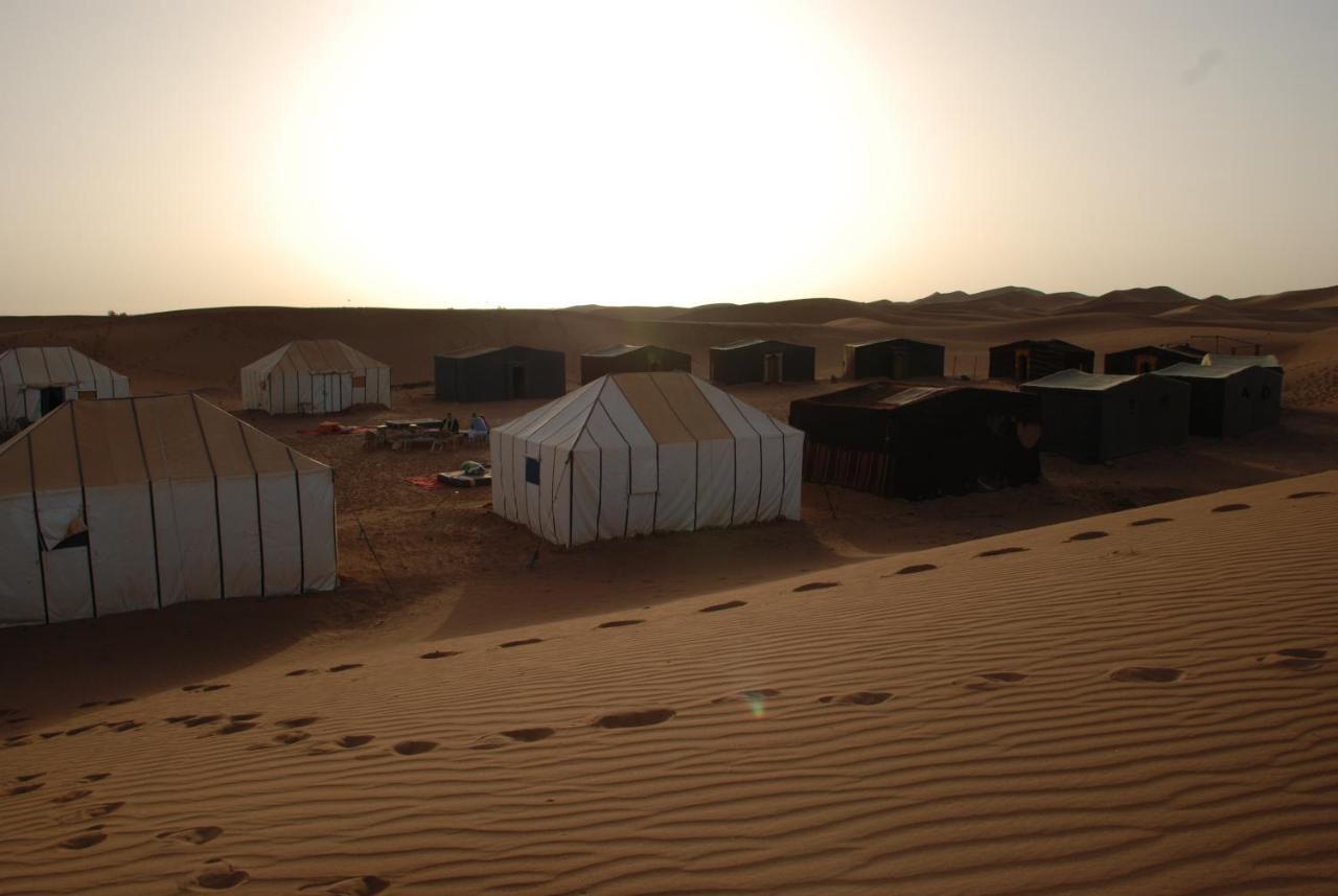 Kasbah Les Alizes Du Desert Мхамід Екстер'єр фото